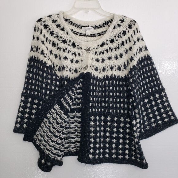 Beautiful Christopher & Banks Woman's XL Cardigan with Decorative Buttons - Picture 10 of 11